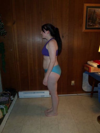 A progress pic of a 5'7" woman showing a snapshot of 163 pounds at a height of 5'7