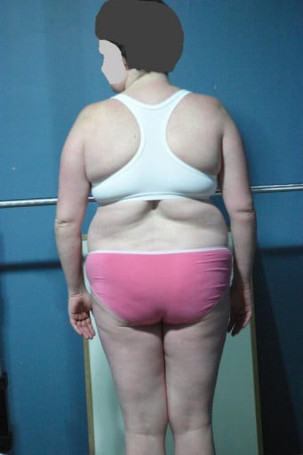 A progress pic of a 5'3" woman showing a snapshot of 173 pounds at a height of 5'3