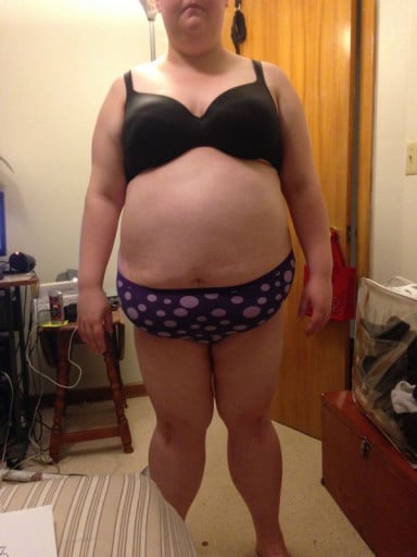 A progress pic of a 5'5" woman showing a snapshot of 293 pounds at a height of 5'5