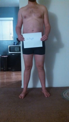 A picture of a 6'2" male showing a snapshot of 220 pounds at a height of 6'2