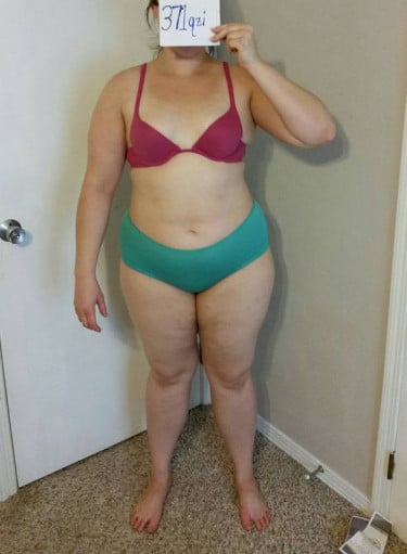 A photo of a 5'7" woman showing a snapshot of 212 pounds at a height of 5'7