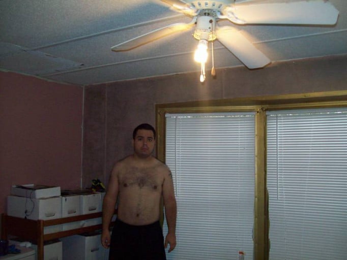 A before and after photo of a 5'6" male showing a fat loss from 225 pounds to 195 pounds. A respectable loss of 30 pounds.