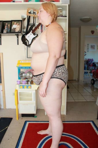 4 Photos of a 265 lbs 5 foot 7 Female Weight Snapshot