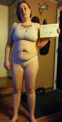 A progress pic of a 5'2" woman showing a snapshot of 150 pounds at a height of 5'2