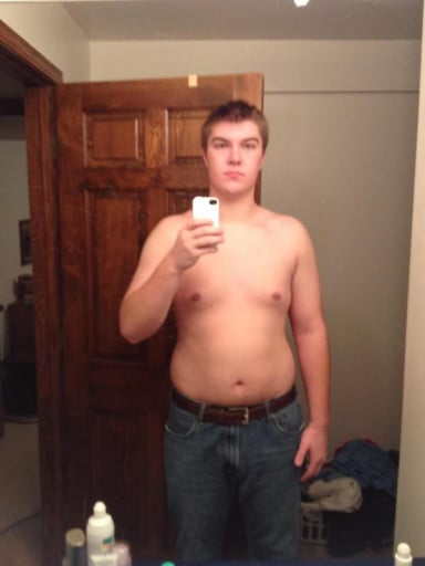 A photo of a 6'4" man showing a weight reduction from 260 pounds to 193 pounds. A respectable loss of 67 pounds.