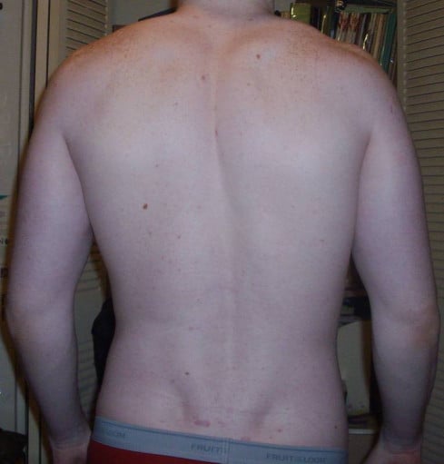 A before and after photo of a 6'1" male showing a weight bulk from 140 pounds to 185 pounds. A net gain of 45 pounds.