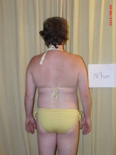A photo of a 5'7" woman showing a snapshot of 185 pounds at a height of 5'7