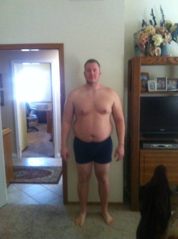 4 Pics of a 6'3 296 lbs Male Weight Snapshot