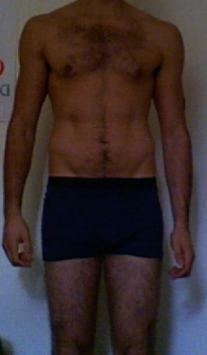 A picture of a 6'5" male showing a snapshot of 195 pounds at a height of 6'5