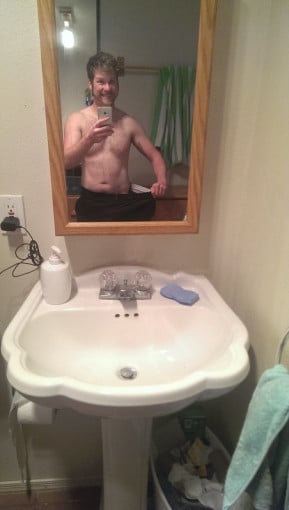 A progress pic of a 5'7" man showing a weight reduction from 200 pounds to 152 pounds. A respectable loss of 48 pounds.