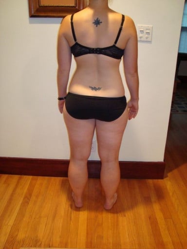 A photo of a 5'4" woman showing a snapshot of 163 pounds at a height of 5'4