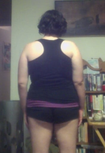 A picture of a 5'1" female showing a weight loss from 147 pounds to 133 pounds. A net loss of 14 pounds.