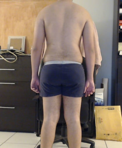 A picture of a 5'8" male showing a snapshot of 186 pounds at a height of 5'8