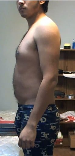 A photo of a 5'9" man showing a fat loss from 163 pounds to 161 pounds. A total loss of 2 pounds.