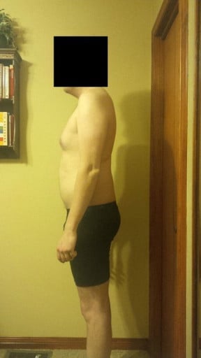 A progress pic of a 6'1" man showing a snapshot of 210 pounds at a height of 6'1