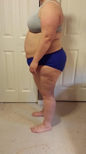 A picture of a 5'4" female showing a snapshot of 268 pounds at a height of 5'4