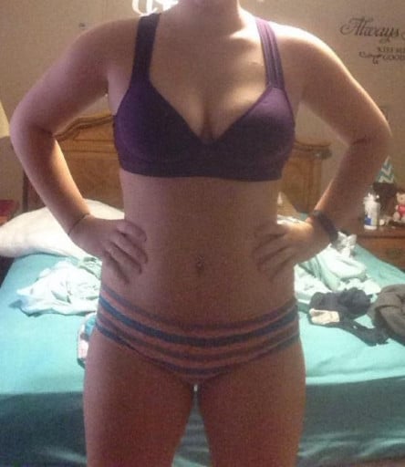 A picture of a 5'6" female showing a snapshot of 147 pounds at a height of 5'6