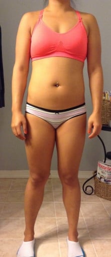 A picture of a 5'2" female showing a snapshot of 121 pounds at a height of 5'2