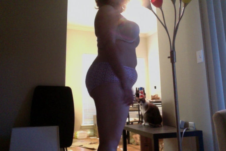 A picture of a 5'5" female showing a fat loss from 220 pounds to 204 pounds. A net loss of 16 pounds.