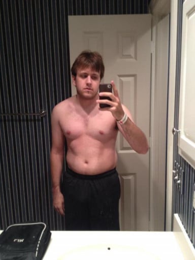 A photo of a 5'10" man showing a fat loss from 195 pounds to 169 pounds. A net loss of 26 pounds.