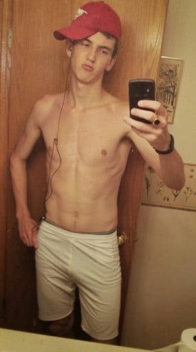A photo of a 6'3" man showing a muscle gain from 168 pounds to 189 pounds. A total gain of 21 pounds.