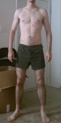 A picture of a 6'2" male showing a snapshot of 165 pounds at a height of 6'2