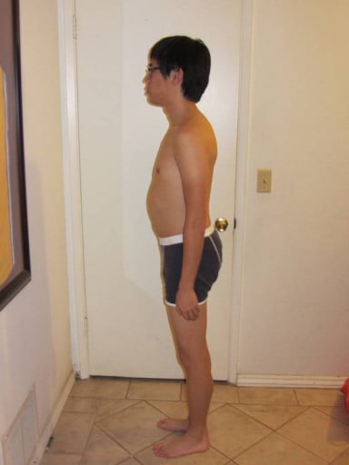 A picture of a 5'7" male showing a snapshot of 136 pounds at a height of 5'7
