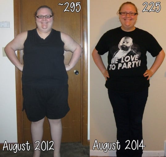 A photo of a 5'8" woman showing a fat loss from 275 pounds to 225 pounds. A total loss of 50 pounds.