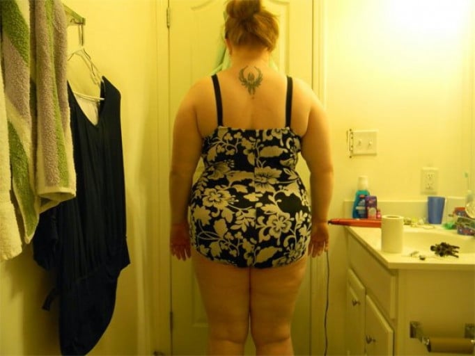 A picture of a 5'6" female showing a snapshot of 254 pounds at a height of 5'6
