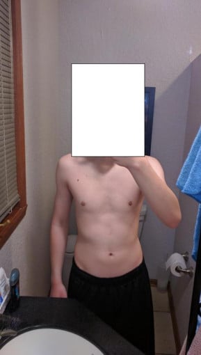 A picture of a 5'6" male showing a muscle gain from 115 pounds to 125 pounds. A net gain of 10 pounds.