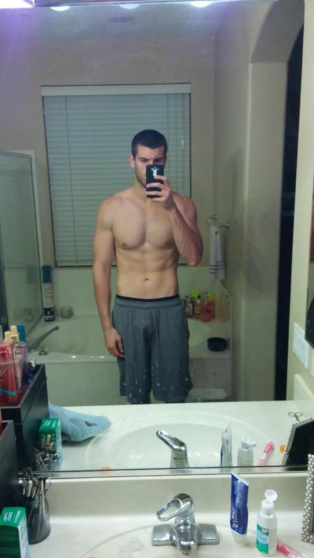 1 Pictures of a 197 lbs 6 feet 6 Male Weight Snapshot
