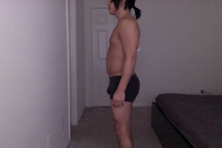 A photo of a 5'6" man showing a snapshot of 166 pounds at a height of 5'6
