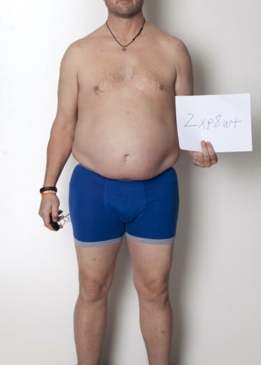 A picture of a 6'2" male showing a snapshot of 250 pounds at a height of 6'2