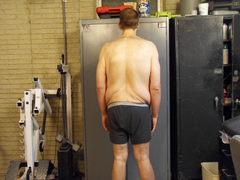 4 Photos of a 228 lbs 6'4 Male Fitness Inspo
