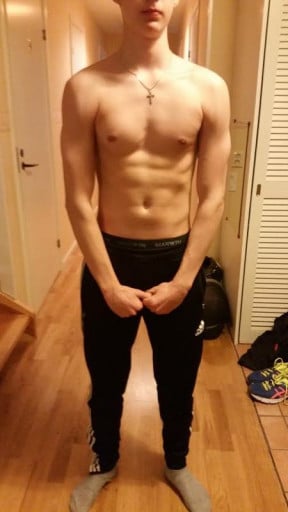 A before and after photo of a 5'8" male showing a weight gain from 114 pounds to 135 pounds. A respectable gain of 21 pounds.