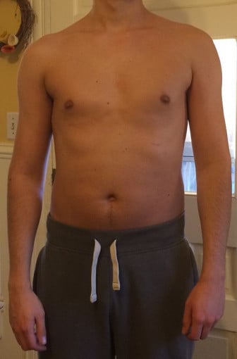 A before and after photo of a 6'5" male showing a muscle gain from 200 pounds to 215 pounds. A respectable gain of 15 pounds.