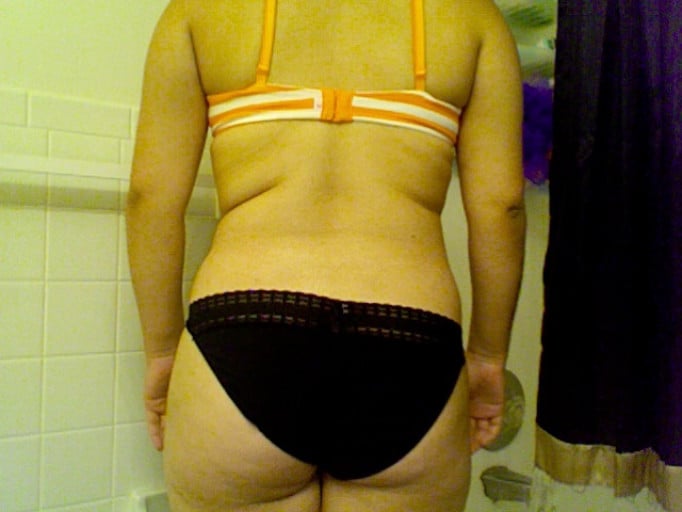 A photo of a 5'3" woman showing a snapshot of 148 pounds at a height of 5'3