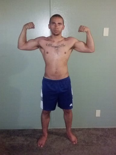 A before and after photo of a 5'10" male showing a muscle gain from 155 pounds to 182 pounds. A net gain of 27 pounds.
