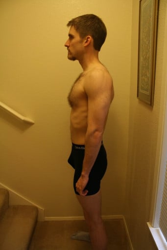 A photo of a 5'11" man showing a muscle gain from 150 pounds to 155 pounds. A net gain of 5 pounds.