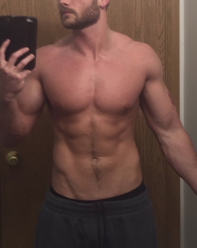 Before and After 35 lbs Muscle Gain 5 foot 10 Male 135 lbs to 170 lbs