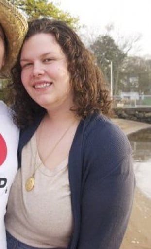 A picture of a 5'10" female showing a weight loss from 252 pounds to 160 pounds. A respectable loss of 92 pounds.