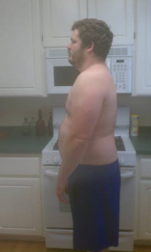 A before and after photo of a 6'1" male showing a snapshot of 285 pounds at a height of 6'1