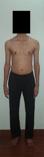 A before and after photo of a 6'0" male showing a muscle gain from 114 pounds to 136 pounds. A net gain of 22 pounds.