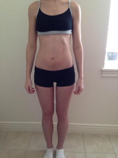 4 Pictures of a 5 foot 6 117 lbs Female Weight Snapshot