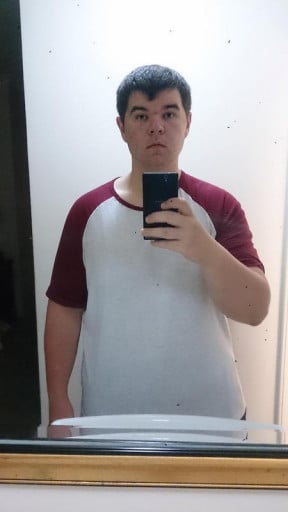 A progress pic of a 6'1" man showing a weight reduction from 370 pounds to 275 pounds. A respectable loss of 95 pounds.