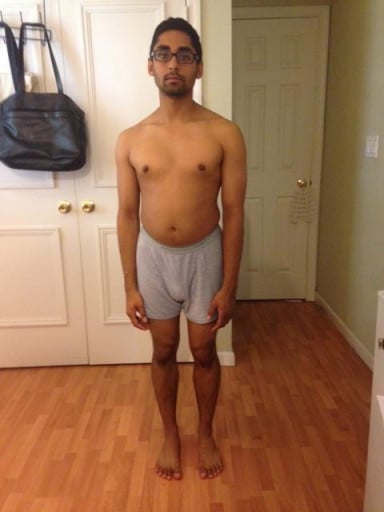 A progress pic of a 5'5" man showing a snapshot of 135 pounds at a height of 5'5