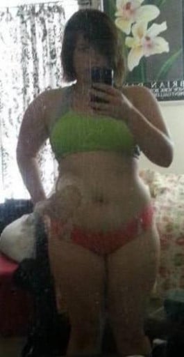 A picture of a 5'8" female showing a weight loss from 204 pounds to 183 pounds. A respectable loss of 21 pounds.
