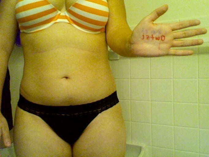 A photo of a 5'3" woman showing a snapshot of 148 pounds at a height of 5'3
