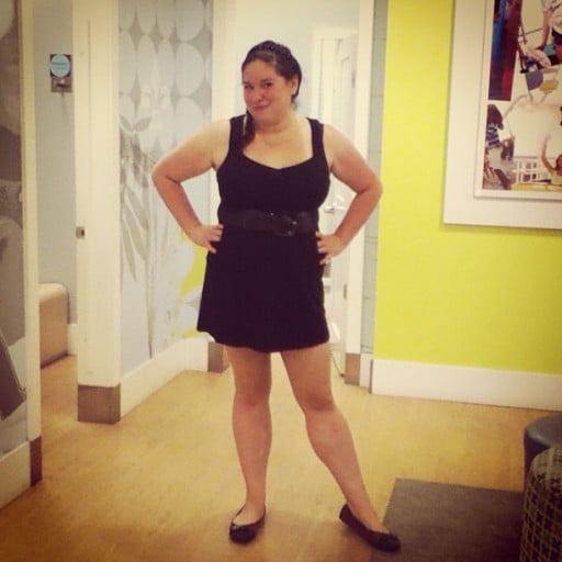 A progress pic of a 5'8" woman showing a weight loss from 237 pounds to 204 pounds. A total loss of 33 pounds.