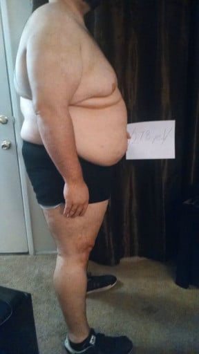 A picture of a 6'4" male showing a snapshot of 435 pounds at a height of 6'4